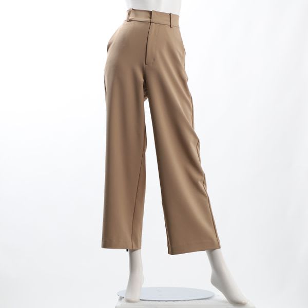 シンプルストレートパンツ