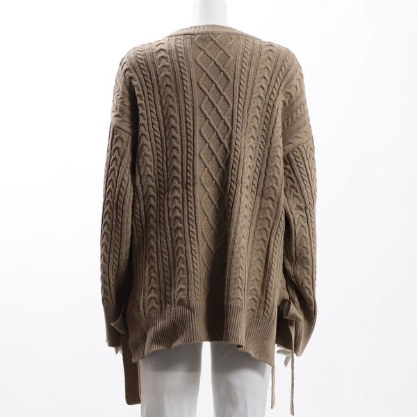 サイドデザインケーブルニット