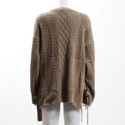 サイドデザインケーブルニット