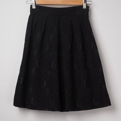 レースタック入りフレアスカート