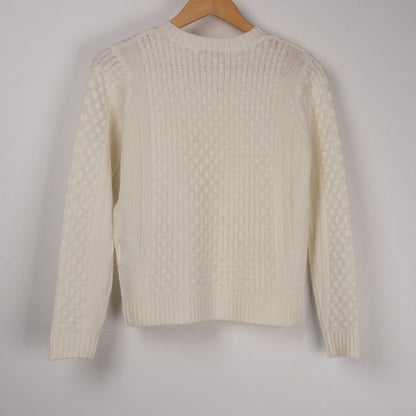 蜂の巣柄ケーブル編みニット