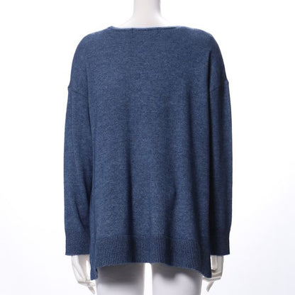 バックテールデザインVネックニット