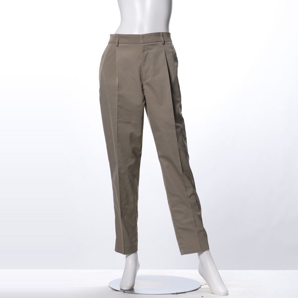 タンブラーストレッチテーパードパンツ