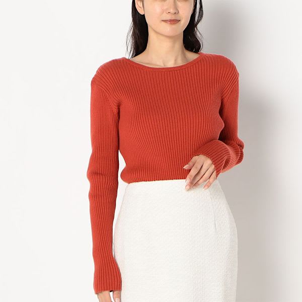 シンプルリブニット