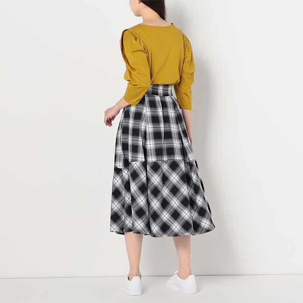 袖タックカットソー