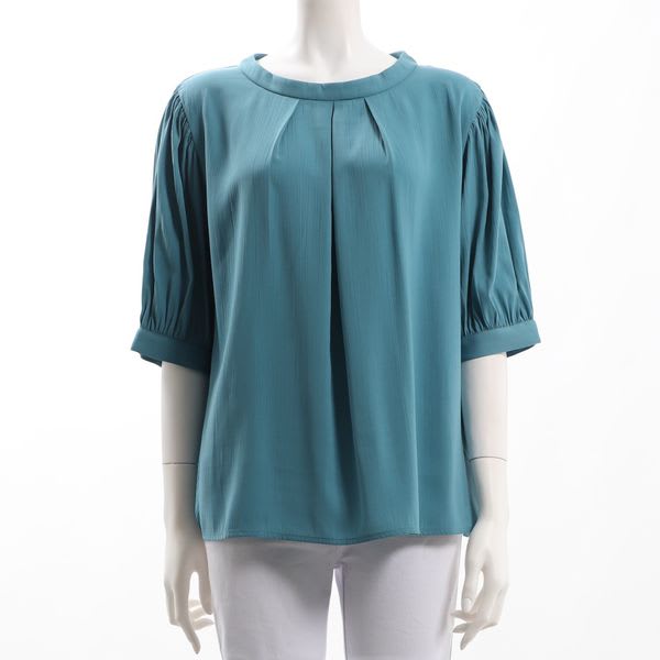 ふんわりスリーブタックネックブラウス