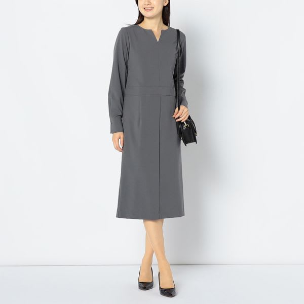 ウエスト切り替えラインオープンフロントネックワンピース