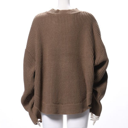 ドロップショルダークルーネックニット