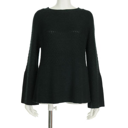 デザイン編み切り替えニット