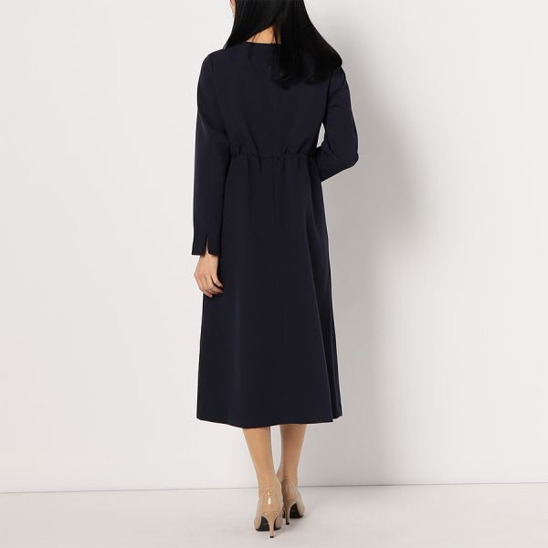 ウエストタック入りシンプルワンピース