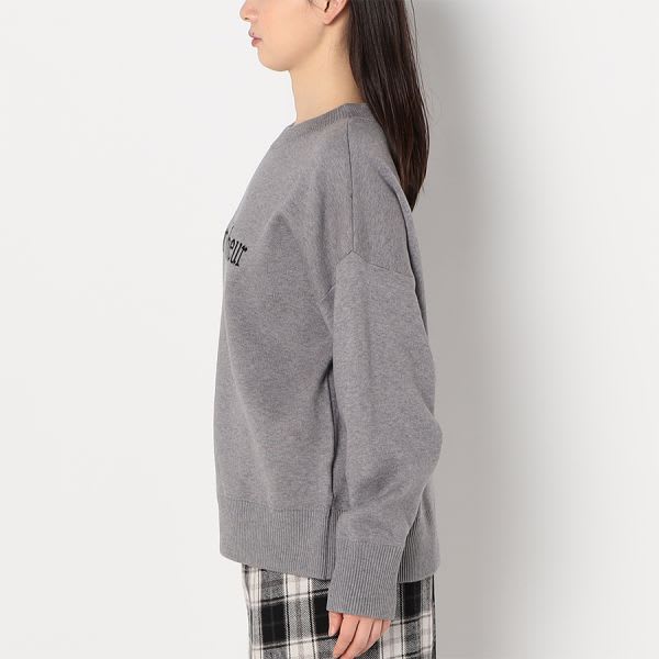 ロゴ入りニット