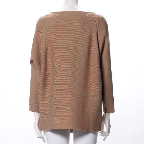 ドルマンスリーブニット