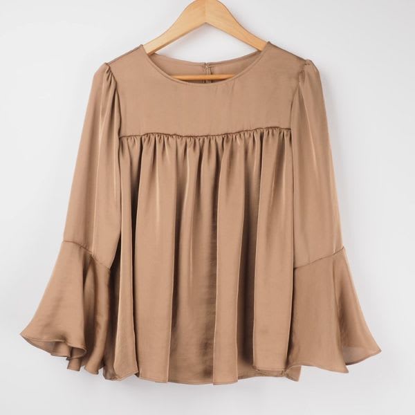 ヴィンテージサテンフレアスリーブブラウス