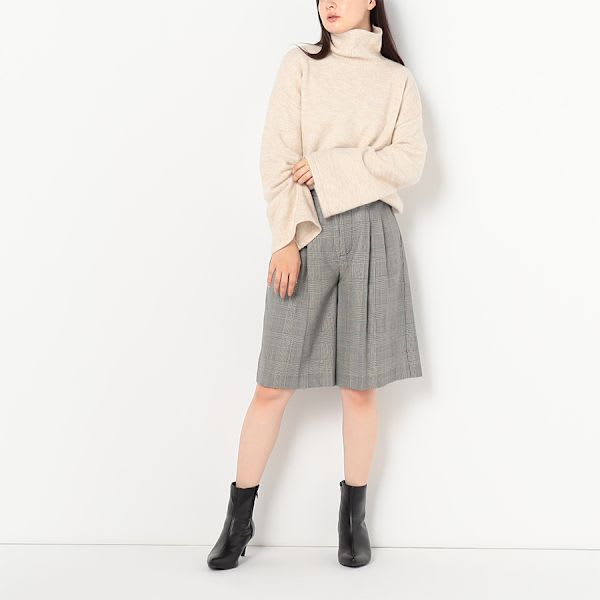 ドロップショルダーゆったりニット