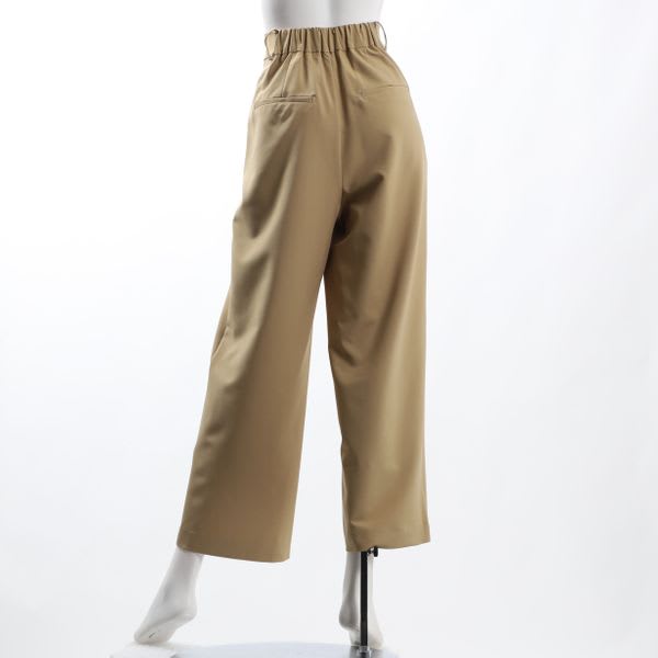 シンプルストレートパンツ