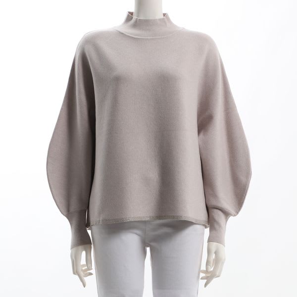 ふんわりお袖ボトルネックニット