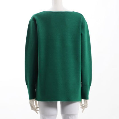 バックテールデザインVネックニット