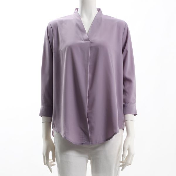 Vネックブラウス