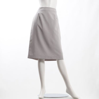 バックスリットセミタイトスカート