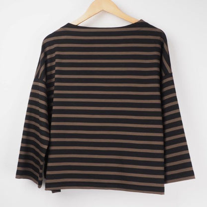 ボートネックカットソー