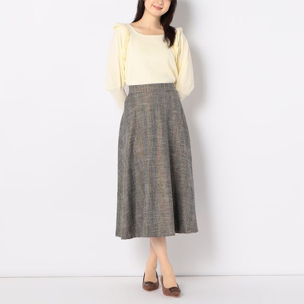 スクエアネックフリルニット