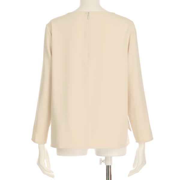 メタルパーツオープンフロントネックブラウス