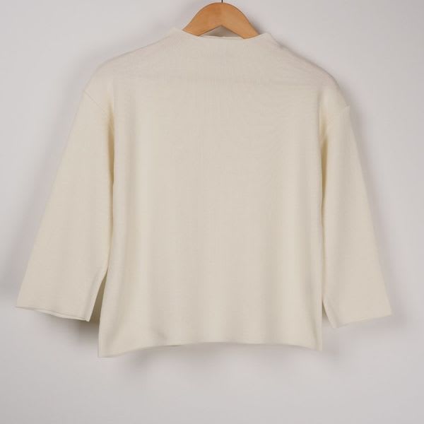 ボトルネックニット