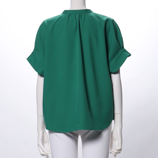 袖口タックデザインブラウス