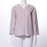 コットンストライプ飾りボタンVネックブラウス