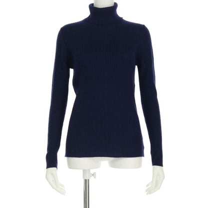 タートルネックリブニット