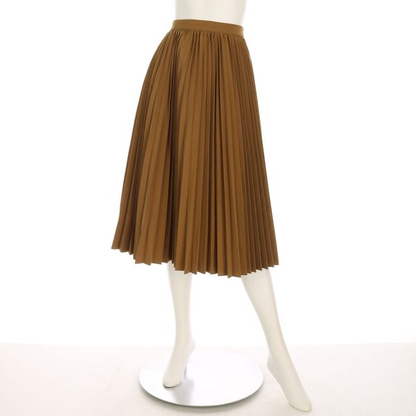 プリーツスカート