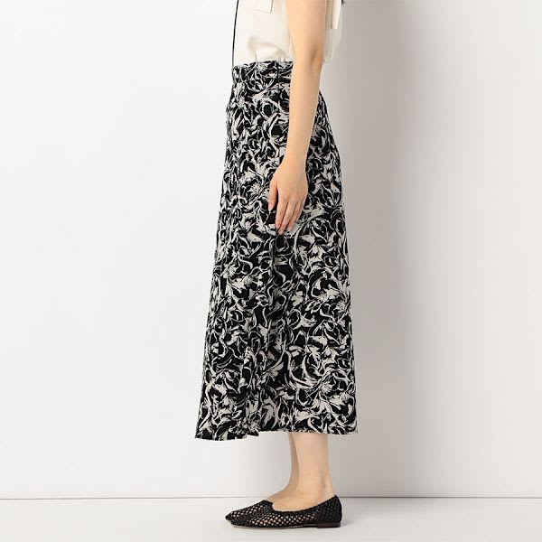 フラワープリントAラインスカート