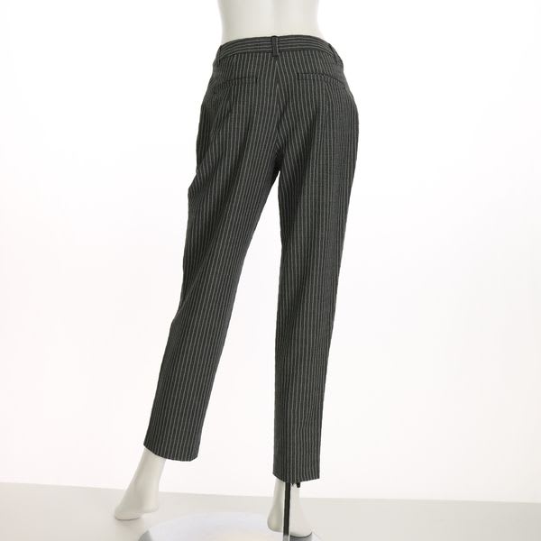 ストライプ柄ポケット付きテーパードパンツ