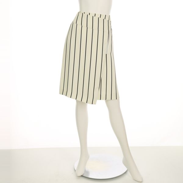 ストライプ柄ラップ風スカート