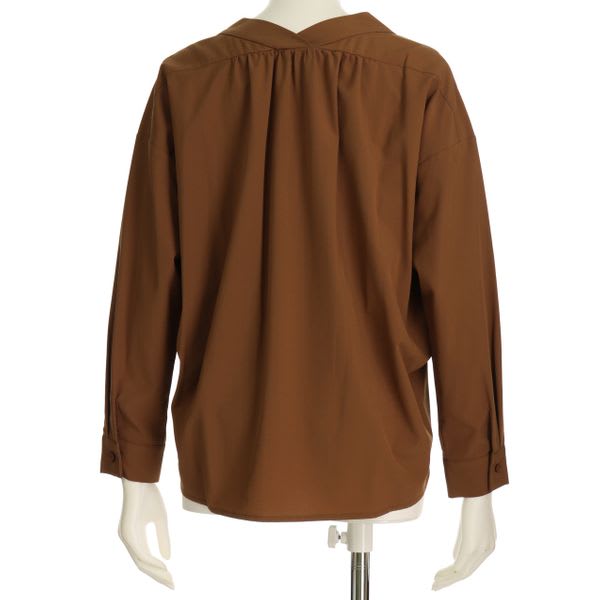 Vネックフロントボタンブラウス