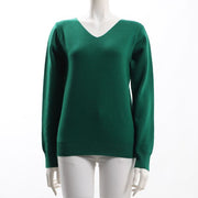 シンプルVネックニット