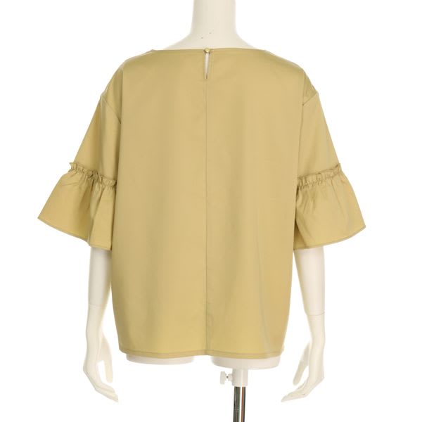 袖フリルブラウス