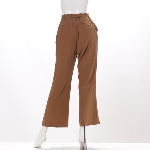 センタープレスフレアパンツ