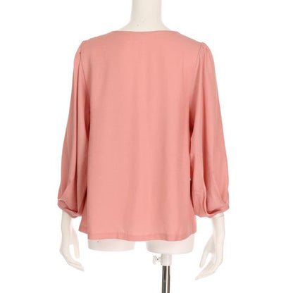 フロントタックブラウス