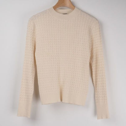 クルーネックシンプルニット