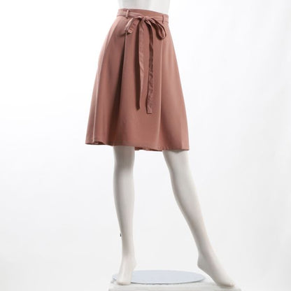 ウエストリボン付きフレアスカート