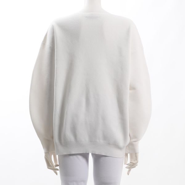 ふんわりボリュームスリーブVネックニット