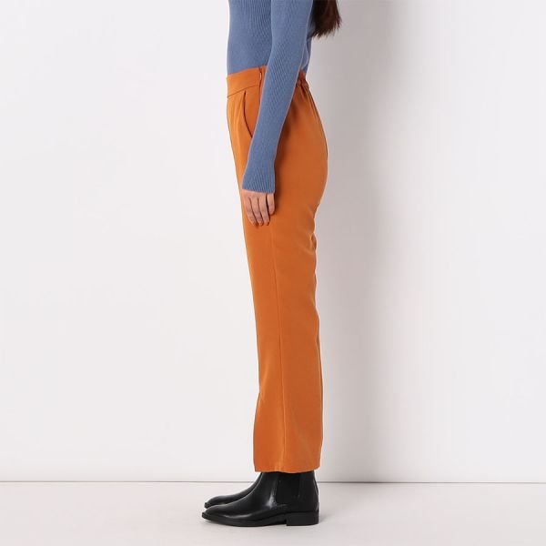フロントスリットセンターシームフレアパンツ