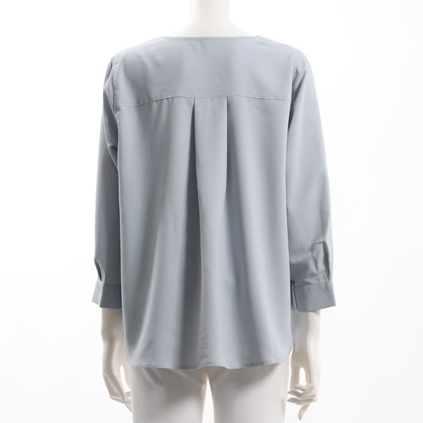 開襟デザインブラウス