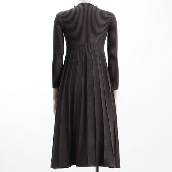 オフネックリブニットワンピース