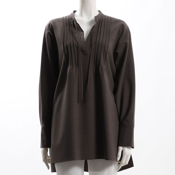 ピンタックディテールプルオーバーブラウス