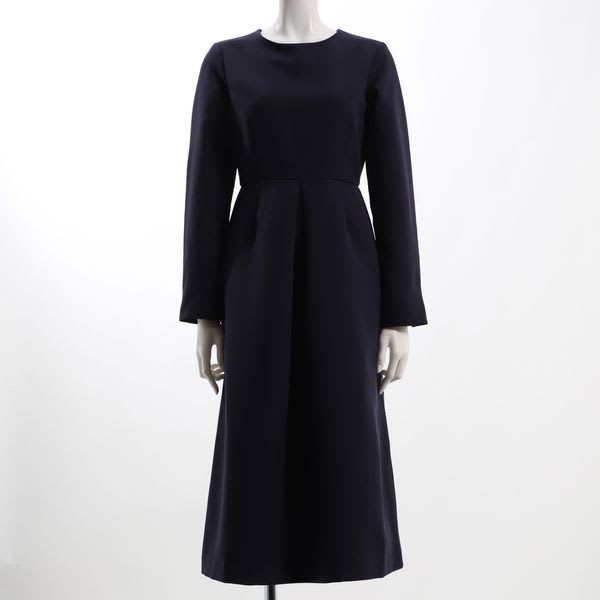 ウエストタック入りシンプルワンピース