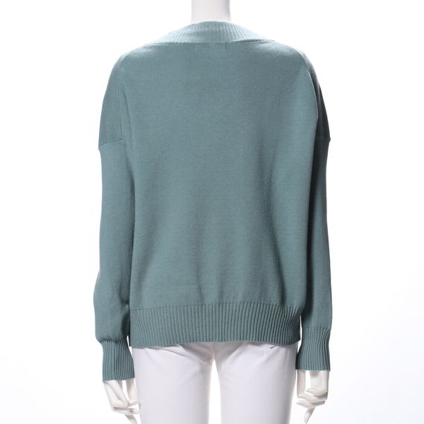 ゆったりデザインクルーネックニット