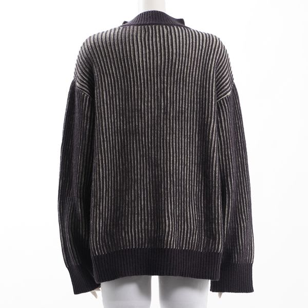 ストライプ風編み柄オフネックニット