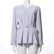 ネックラインデザインベルト付きブラウス